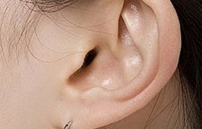 耳朵横突畸形怎么办_耳朵根部痛是什么原因
