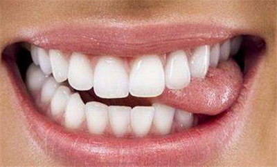 北京牙齿矫正可以用医保吗_牙齿矫正最佳年龄一般几年