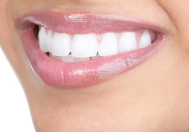 牙齿向前突出怎么矫正_牙齿楔状缺损的修复方法