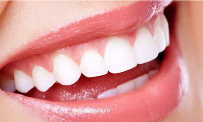换完牙新牙又有黑点怎么办_拔了牙齿以后多久能安新牙