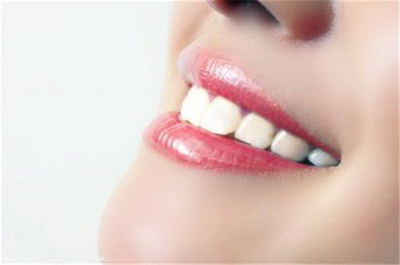诊疗种植牙齿(种植牙齿：恢复美丽笑容的较好选取)