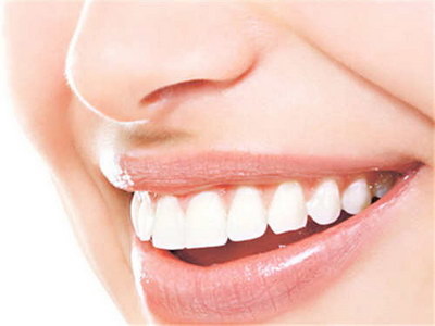 门牙做根管治疗能用几年(两颗门牙做了根管治疗,戴套要分开还是一起好)