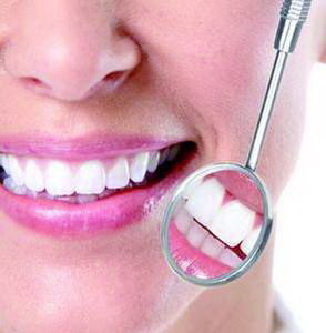 牙髓炎用什么牙膏刷牙可以消炎(牙髓炎用什么牙膏刷牙会缓解疼痛)