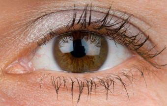 开眼角术后眼角会容易留下疤痕吗？