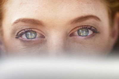 双眼上眼皮红肿是怎么回事_减脂能减掉上眼皮的脂肪吗