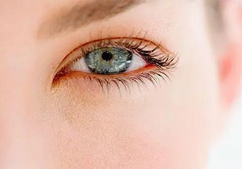割双眼皮有害的因素都有哪些呢？